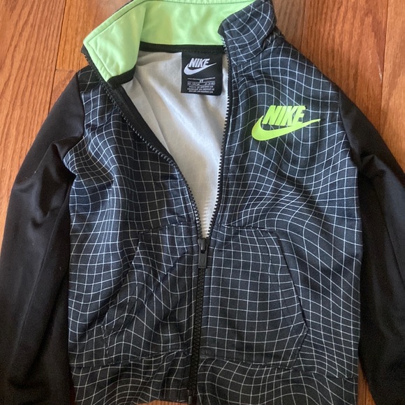 Nike Other - 3T boys Nike zipper jacket